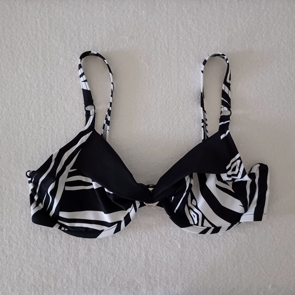 VENUS Sally Underwire Ring Deep Waves Bikini Top, size 34D/36/C/32DD - Picture 6 of 12